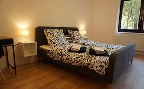 Central City Apartment In Hanover
